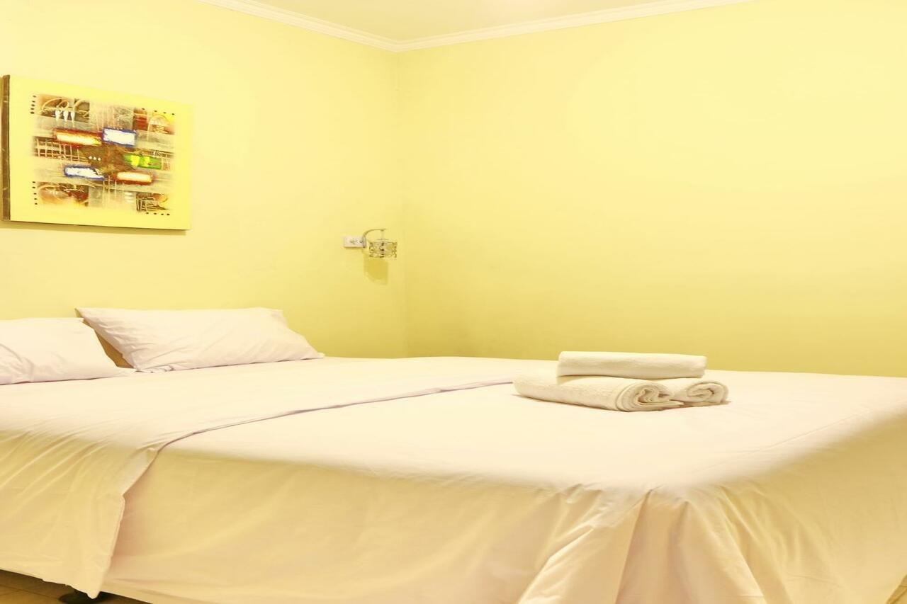 Rabasta Enjoy Kuta Hotel Кута Екстериор снимка