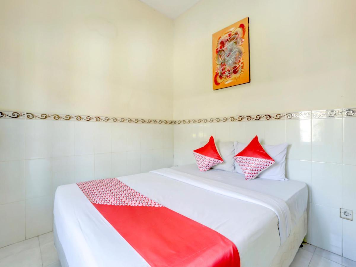 Rabasta Enjoy Kuta Hotel Кута Екстериор снимка