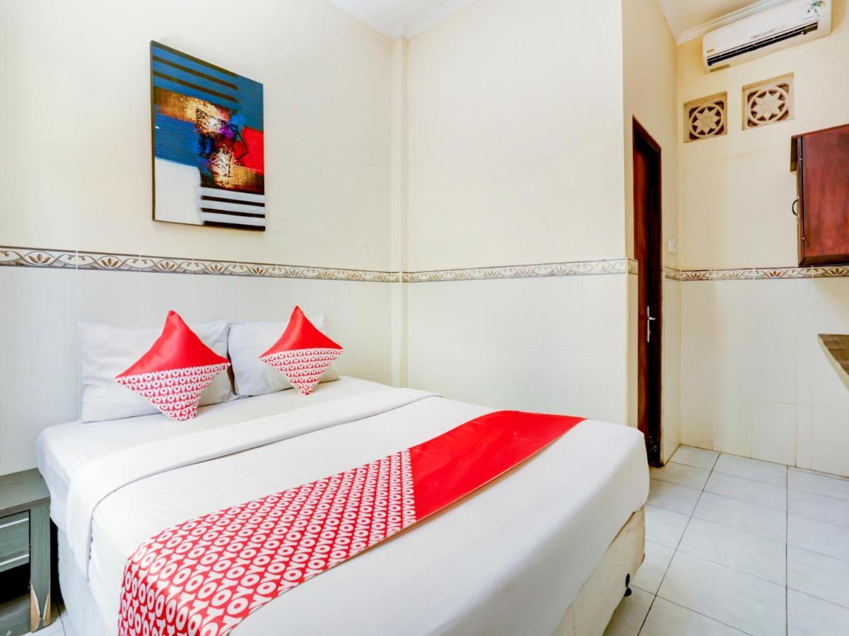 Rabasta Enjoy Kuta Hotel Кута Екстериор снимка