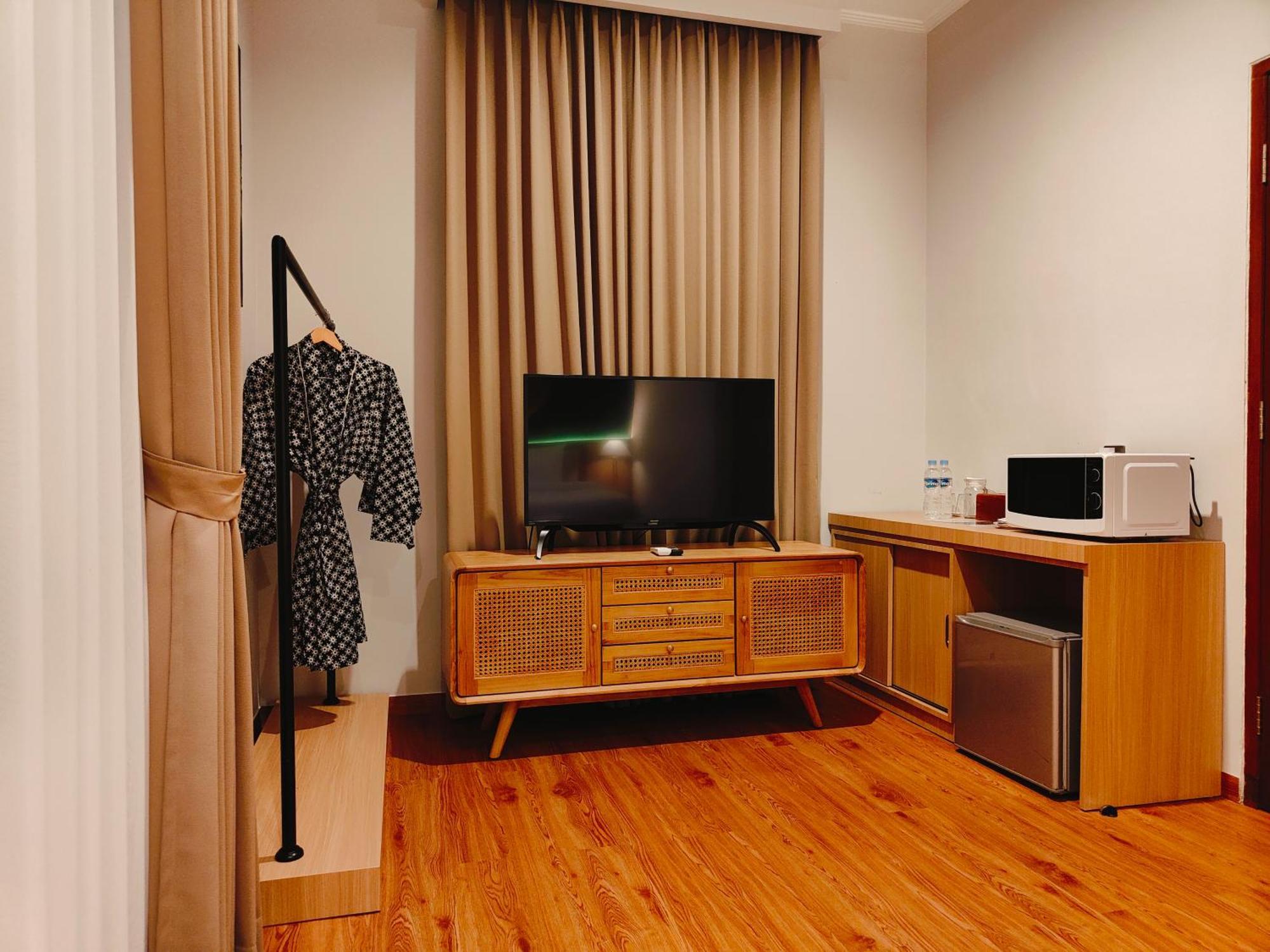 Rabasta Enjoy Kuta Hotel Кута Екстериор снимка